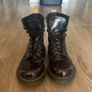 Doc Marten’s Women’s Lace-up Rare Purple Vegan Boots Size 8 AW004